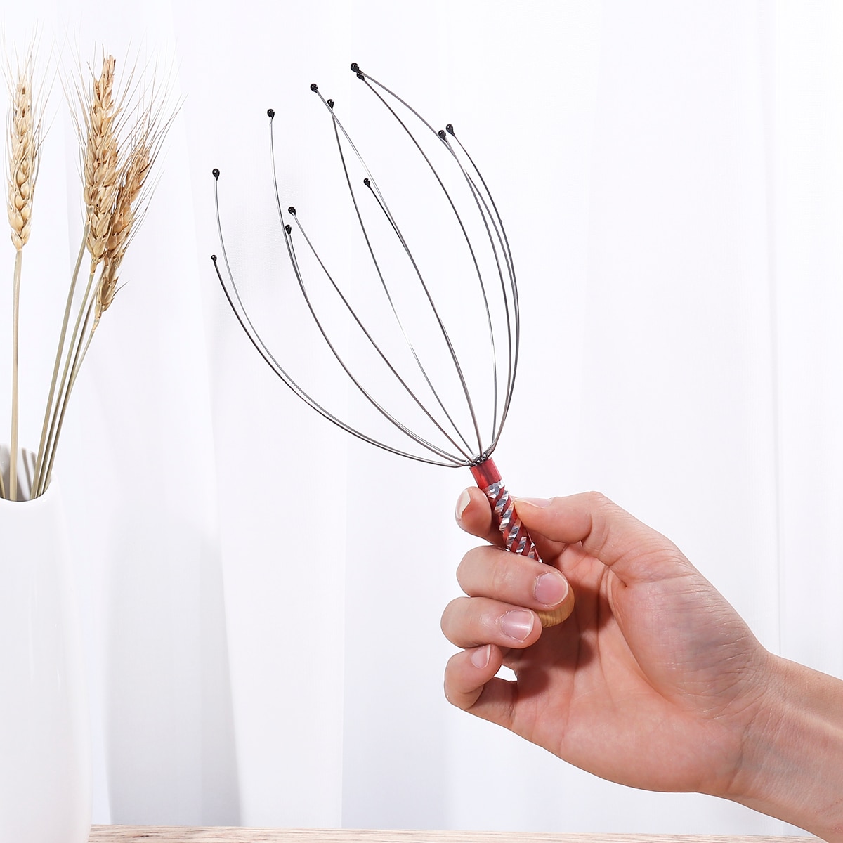 Therapeutic Head Scratcher Steel Wire Head Massager With Wooden Handle Relax Tool